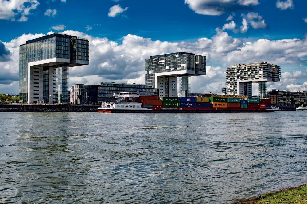 Germany's Exports to Iran Cross One Billion Euros in 2024 Trade Surge