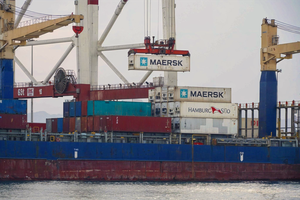 Decline in Iran-EU Trade in 2024: European Exports Drop, Iranian Exports Grow